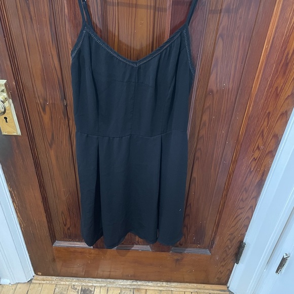 Little black dress size medium - Dynamite - Picture 3 of 4